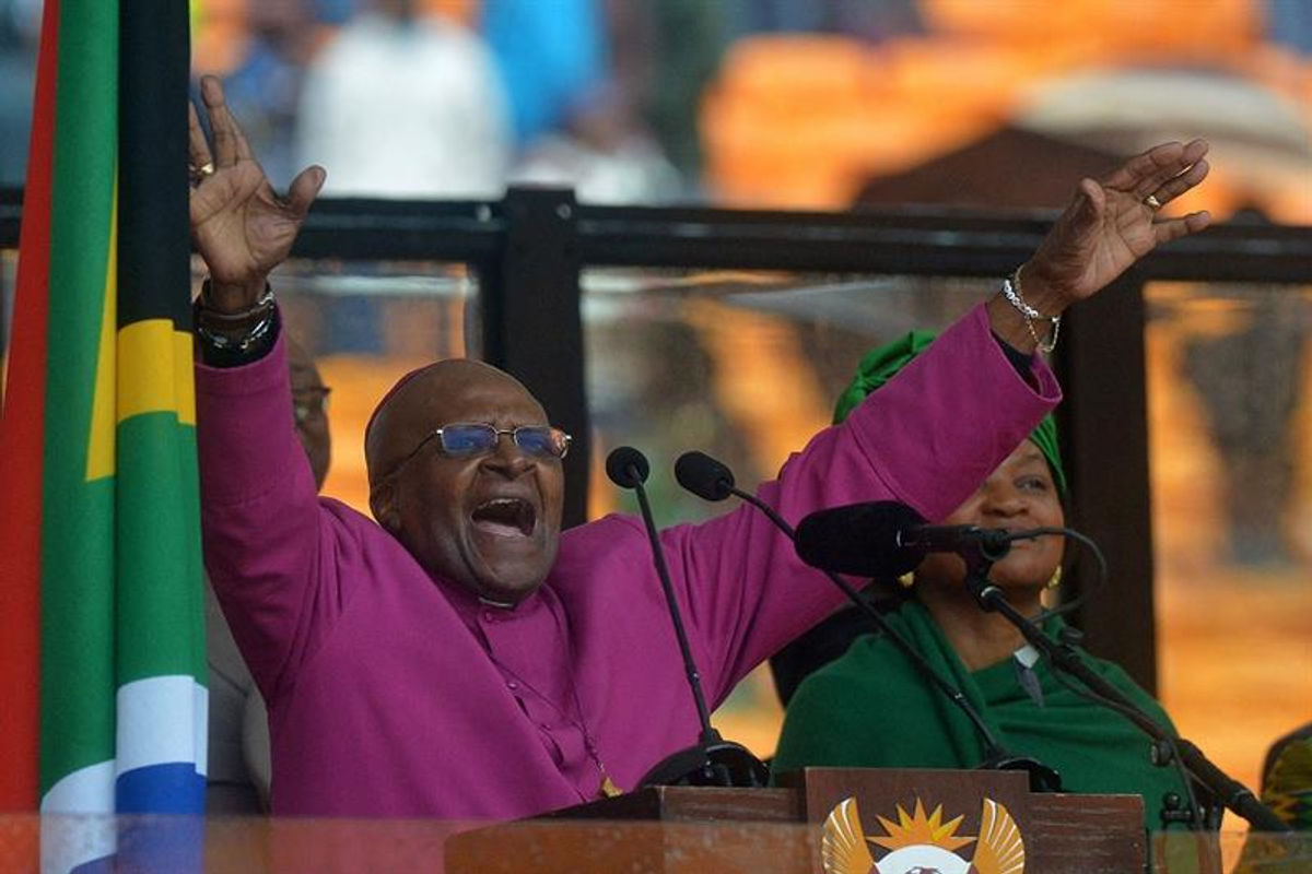 Archbishop Desmond Tutu speaking to a crowd